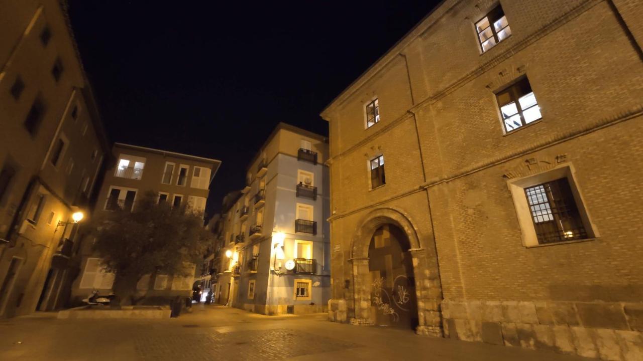 Apartamento Centro De Historias Zaragoza Exterior foto